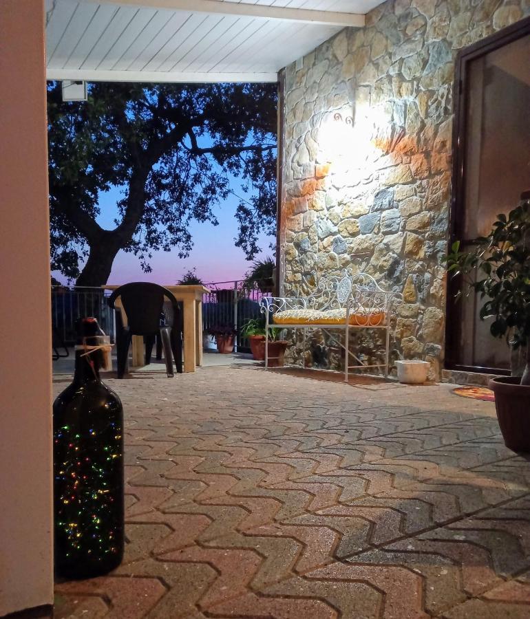 Villa De Felice Albanella Exteriör bild